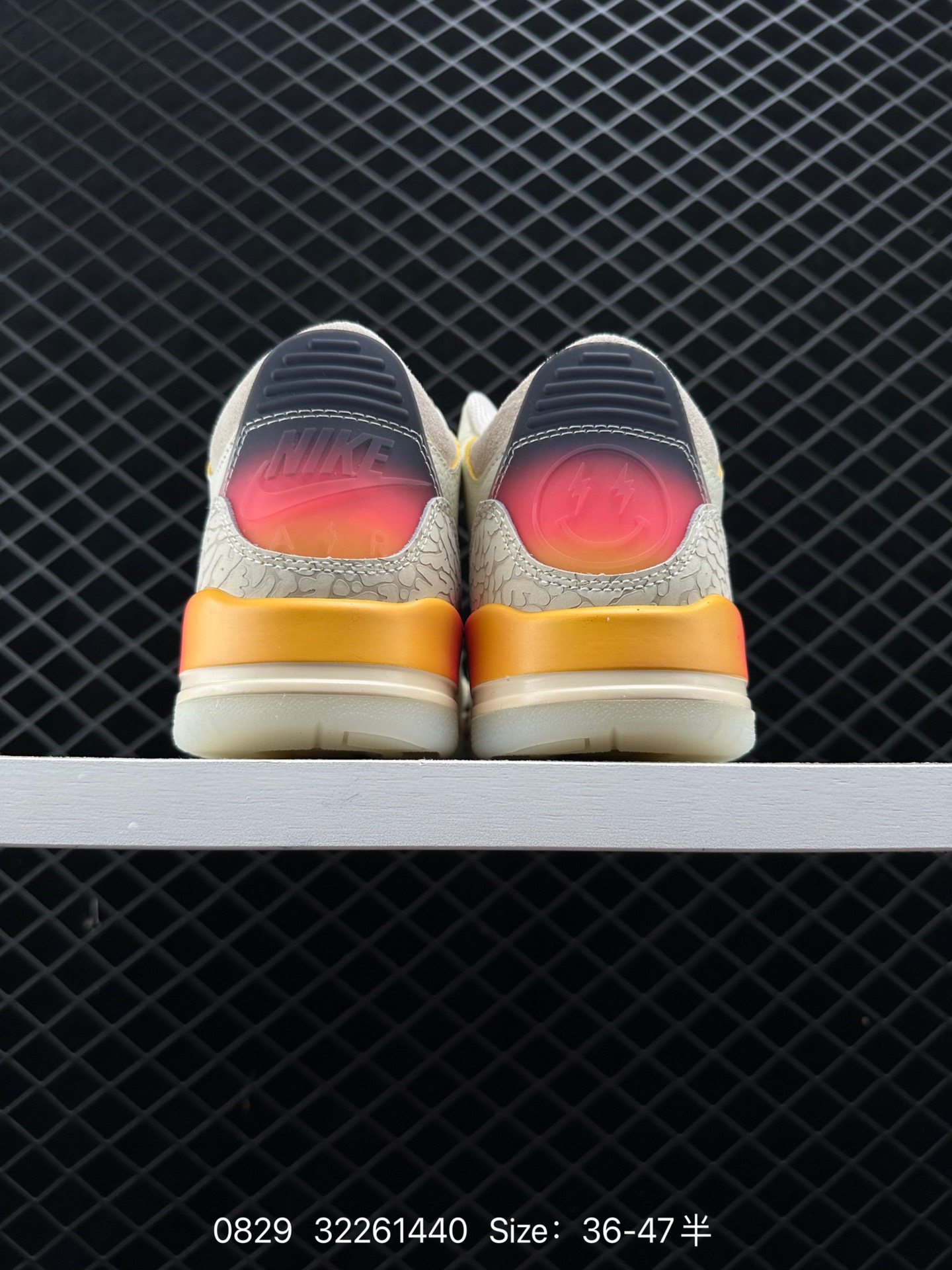 Air Jordan 3 Retro ”Hide and Sneak“